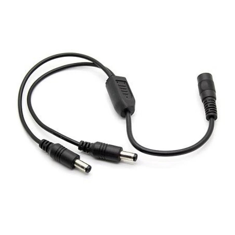 Splitter dc 2,5 - 1 buc 12v la 2 mame 2,5 Splitter dc 2,5 - 1 buc 12v la 2 mame 2,5